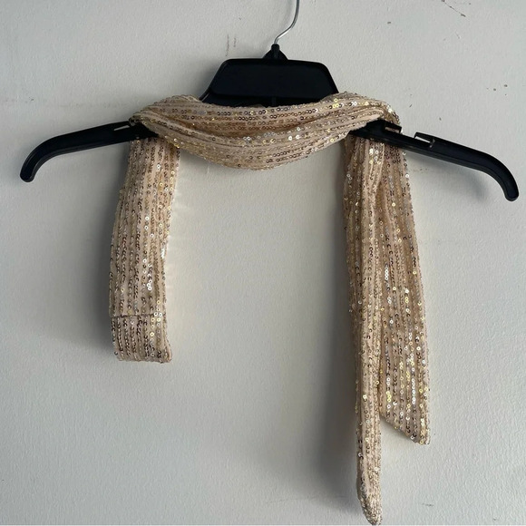 New! Petal & Pup Gold Sequin Mini Dress with Belt 33124 - Picture 11 of 16